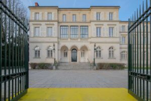 renvotation banque de france laval